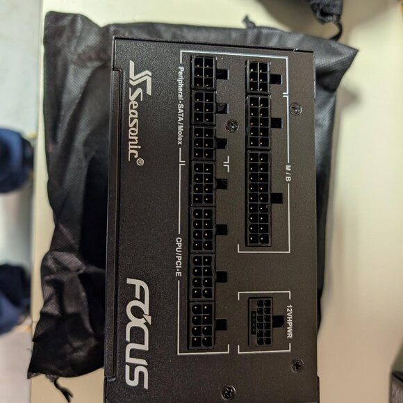 Seasonic Focus V3 GX750 - Power Supply PSU - Picture 5 of 8